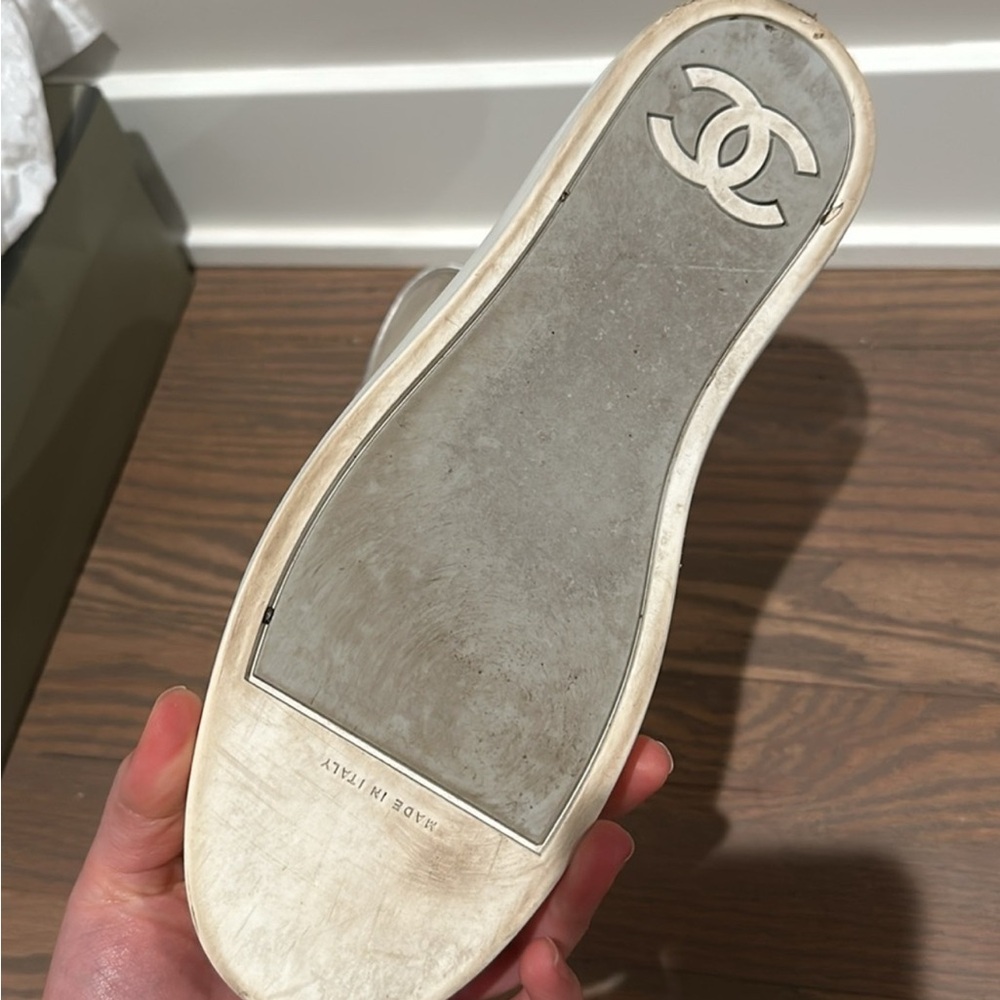 CHANEL Silver and White Reflective Sneakers with Minimalist Design - Picture 6 of 8